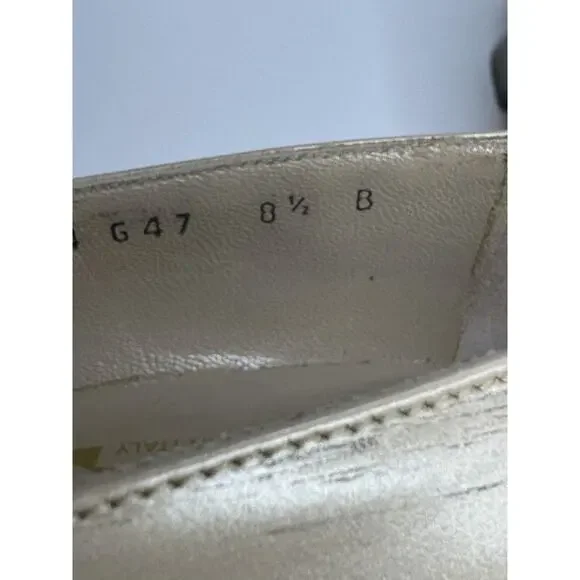 Salvatore Ferragamo Shoes Womens Size 8.5 Beige Leather Block Heel Pumps Italy